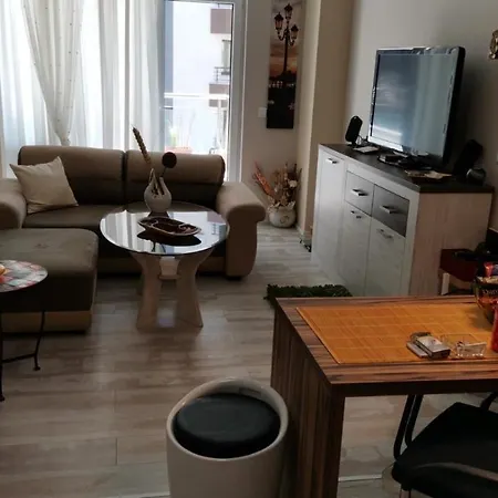 Green House - Cosy Apartment Burgas